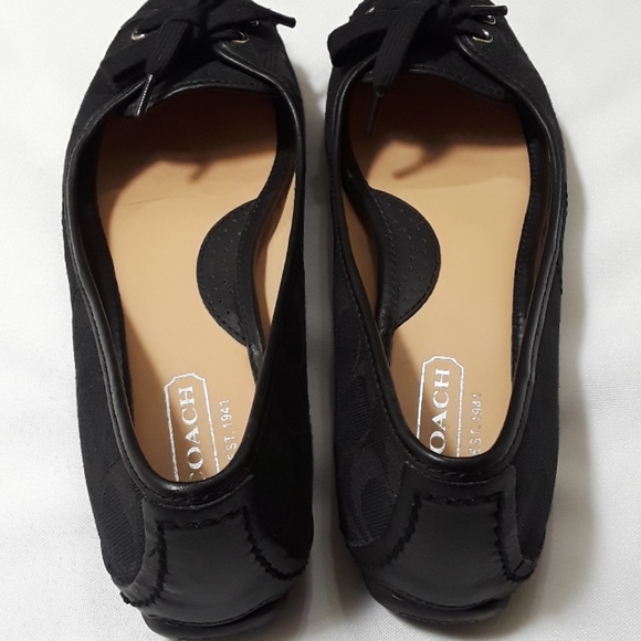 Coach Signature Josie Flats - Picture 11 of 11